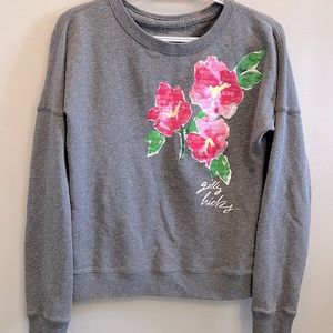 Gilly Hicks soft sweatshirt